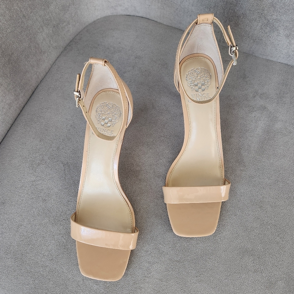 Vince Camuto Heeled Sandals 9.5 Nude Cream Patent Leather Enella Strappy New$100